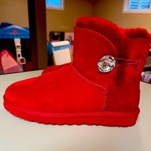 UGG Bailey Button Bling boots with Swarovski crystal- Size 7- Gently Worn